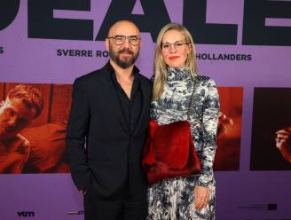 Eline De Munck verrast haar volgers met groot nieuws: “Ik ben één jaar getrouwd”