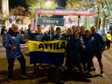 Estafette van 95 kilometer lopen door de nacht: Atletiekclub Attila brengt bevrijdingsvuur van Wageningen naar Tilburg