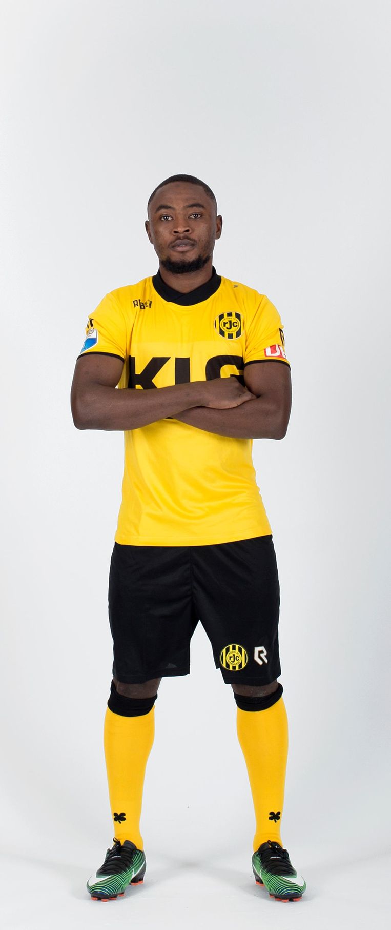 Roda JC speler Abdul Ajagun is met een lengte van 1,65 meter de kleinste speler van de Eredivisie. Beeld Klaas Jan van der Weij