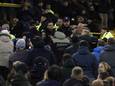 Schermutselingen op de Zuid-tribune bij Vitesse-Sparta.