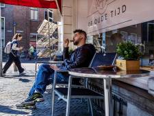 Utrechtse tabakszaken in het nauw gedreven door verbod: ‘We worden gewoon uitgerookt’