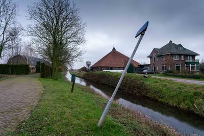 Gemeenteraad Overbetuwe wil niet meewerken aan woonbestemming voor omstreden woning van familie Bakk