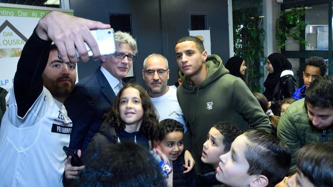 Een selfie in sporthal Zielhorst met de rijzende voetbalster, Mohamed Ihattaren