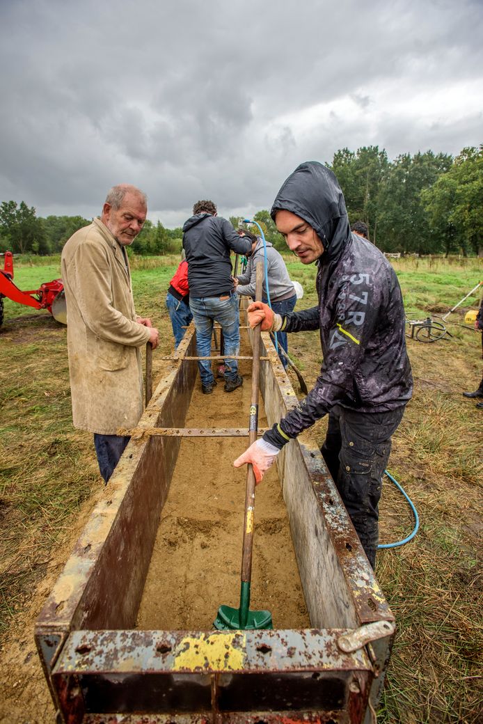 Bouw Lemen Muren voor Landschaps Kunstproject