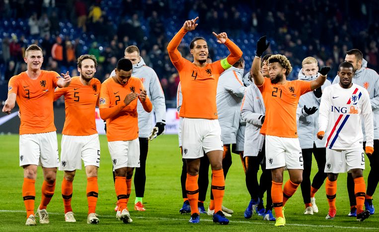 Oranje loot Duitsland EK-kwalificatie, zowel Koeman Löw niet blij