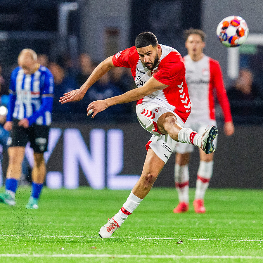 El Messaoudi van Emmen naar Kazachstan Foto AD.nl