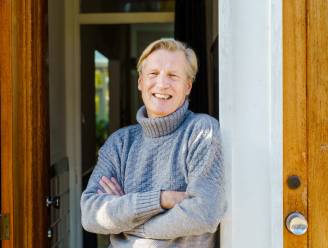 Na twee wijn en een stokbroodje krijg ik de neiging om te praten over mijn dood