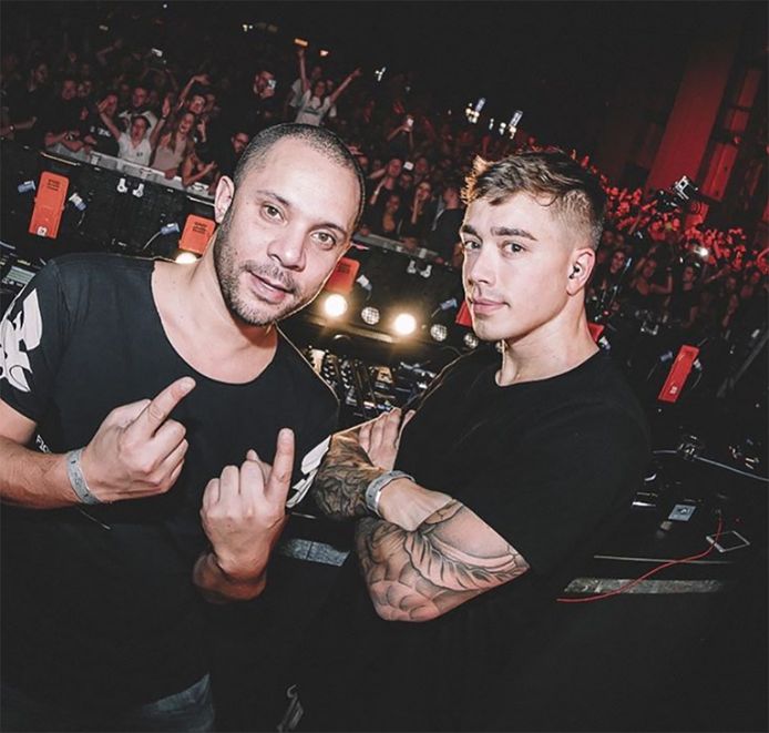 De dj's Headhunterz (rechts) en Wildstylez.