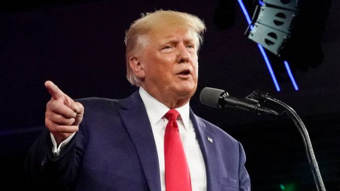 Trump vraagt Poetin om ‘de vuile was’ over Bidens familie buiten te hangen