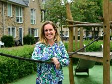 Jonge gezinnen leven in eenzaamheid in nieuwe woonwijk, Elise komt in actie: ‘Nood is schrijnend’