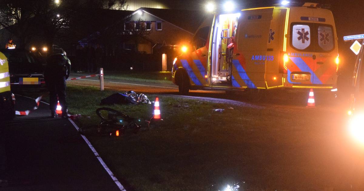 Fietser uit Zieuwent overlijdt in ziekenhuis aan verwondingen na ongeluk in Azewijn.