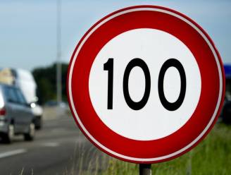 HET DEBAT. Moeten we de maximumsnelheid op Belgische snelwegen verlagen naar 100 km/uur?