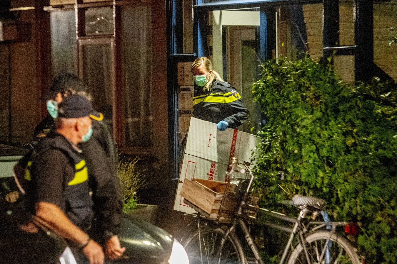 Politieonderzoek in een woning in Vlaardingen.