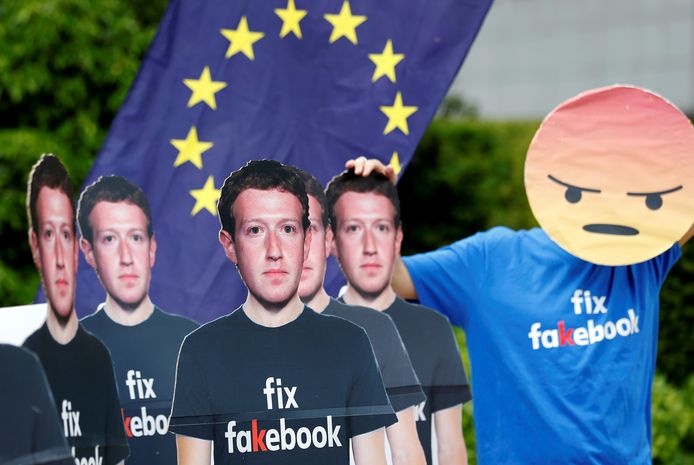 Facebook lag afgelopen jaar zwaar onder vuur, ook in Europa. Nick Clegg moet de relaties tussen Brussel en het sociale medium verbeteren.