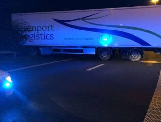 Verkeershinder in Antwerpse haven door ongeval met vrachtwagen