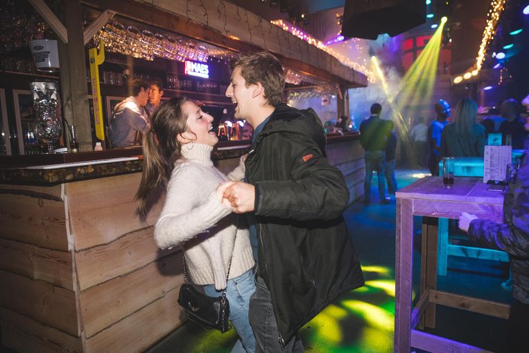 Moose Bar bouwt eerste aprèsski feestje in voormalige Decadance Gent Regio HLN