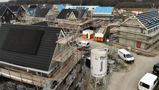 Bouwsector krijgt klappen: minder nieuwbouw en minder nieuwe kantoren door thuiswerken