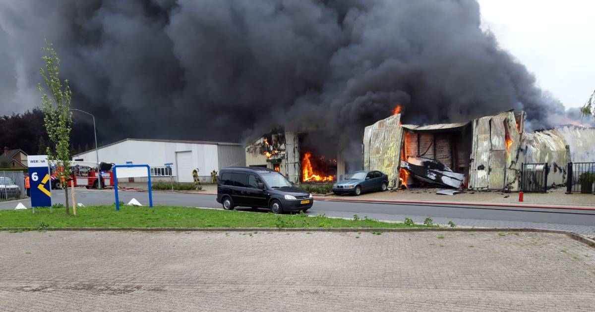 Asbest vrijgekomen na zeer grote brand in Vorden.