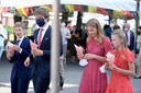 À Alken, les enfants du roi Philippe et de la reine Mathilde ont dégusté un paquet de frites.