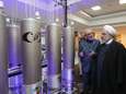 Iran zegt vijf kilogram verrijkt uranium per dag te gaan produceren: “We willen de vijand bedanken”