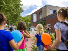 Buiten onderwijs óf met 36 in één lokaal; basisschool Cromvoirt kampt met ruimtegebrek