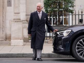 Neef Britse koning geeft voor het eerst meer details over de gezondheid van Charles: “Hij is gefrustreerd”