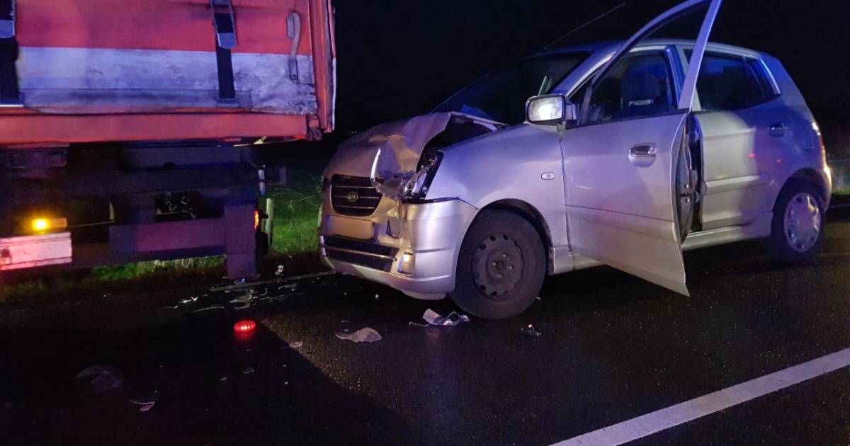 N746 in beide richtingen dicht na ernstig ongeval bij Almelo.