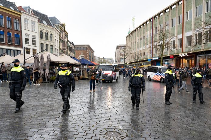 In november werd een noodverordening in Nijmegen afgekondigd nadat burgemeester Bruls een demonstratie van Nederland in Verzet verbood.