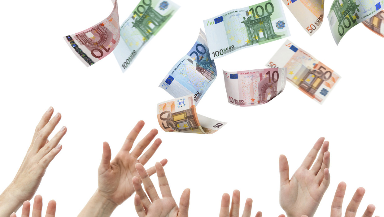 Gaat De Ecb Echt Geld Uitdelen Aan U En Mij Om De Economie Te Stimuleren De Morgen