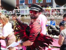 Utrecht Canal Pride: ‘Één groot feest, maar jammer dat het nodig is’