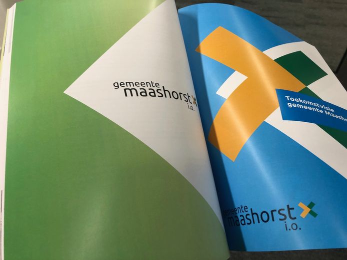 Het ruim 150 pagina';s dikke herindelingfsontwerp voor de nieuwe gemeente Maashorst.