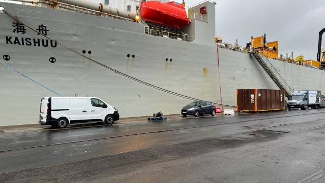 Oudenaards bedrijf Ecotrust reinigt immens baggerschip van Jan De Nul met droog ijs: “Materiaal aan boord krijgen was al een huzarenstukje”