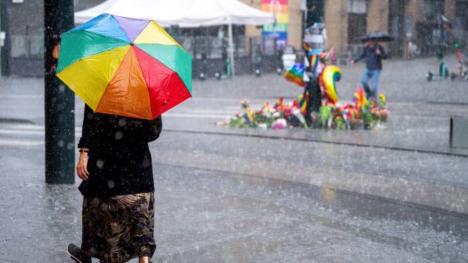 Vermoedelijke dader van dodelijke schietpartij in gaybar in Oslo in voorlopige hechtenis