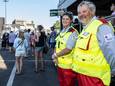 De medewerkers van het Rode Kruis krijgen de komende dagen versterking van extra collega's op de festivalterreinen met het oog op de hitte.