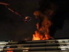 Eén dode en zes gewonden bij grote brand in flat Capelle aan den IJssel