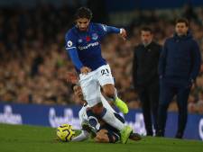 Son in tranen na beenbreuk Everton-middenvelder Gomes