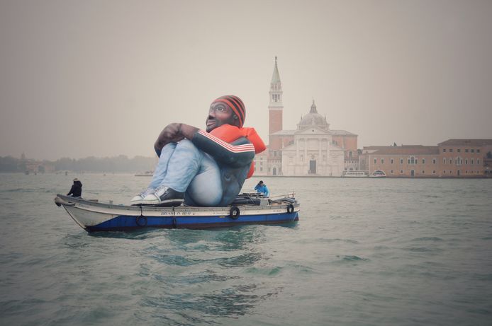 De Inflatable Refugee in Venetië.