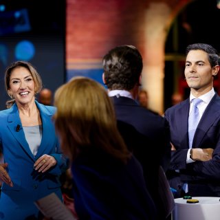 VVD-leider Dilan Yesilgöz kan niet meer zonder het tot voor kort verguisde D66