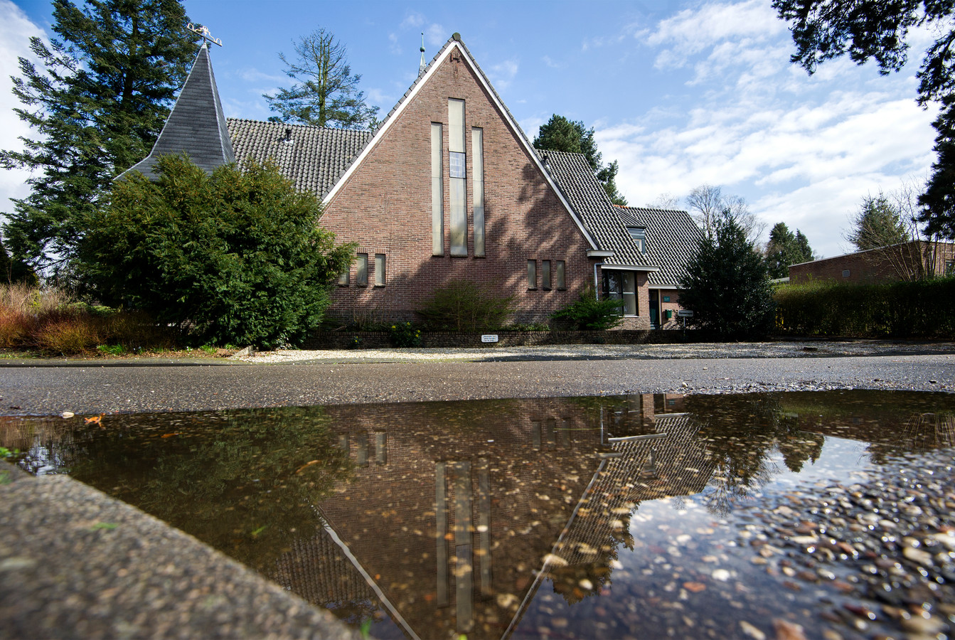 Open Hof Kerk Katwijk Inwoners Wolfheze ageren tegen mogelijke sloop Open Hof Kerk | Foto