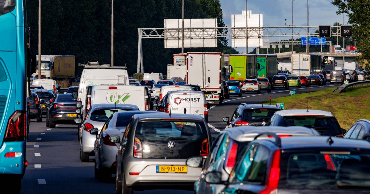 Ongeluk en wegwerk zorgt voor drukke ochtendspits op A28.