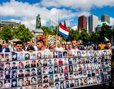 Rel over herdenking genocide moslim-enclave Srebrenica