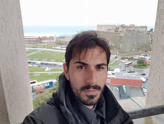 Ex-doelman van Cagliari stort met auto neer van brug in Genua maar overleeft, ook gewezen ploegmaat van Lombaerts en Witsel ontsnapt maar nipt