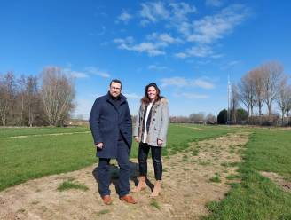 Worden er schatten gevonden? Archeologen starten onderzoek aan sportsite Lovendegem