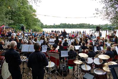 Den Dungen Dobbert trekt divers publiek: ‘Meerse Plas is parel die nog mooier glimt als-ie wordt opg