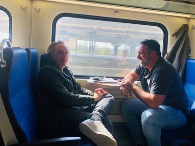 Sinan ontmoet Marcel van Roosmalen: ‘De enige Arnhemmer die ik ken die van Nijmegen houdt’