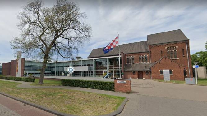 Hangplek voor de jeugd moet overlast bij gemeentehuis in Hoogerheide verminderen 