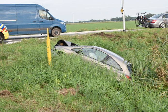Ongeval met twee auto's bij Gameren.
