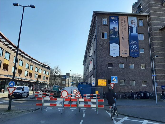 De kruising van Oude Vest en keizerstraat in Breda.