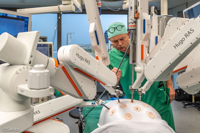 Robotchirurgie in OLV-ziekenhuis van Aalst.