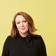 Thrillerauteur Paula Hawkins houdt van het onverwachte: ‘Je vriendelijke buurman kan een seriemoordenaar zijn’